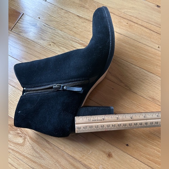 Cole Haan boots 8.5 black suede - Picture 12 of 12